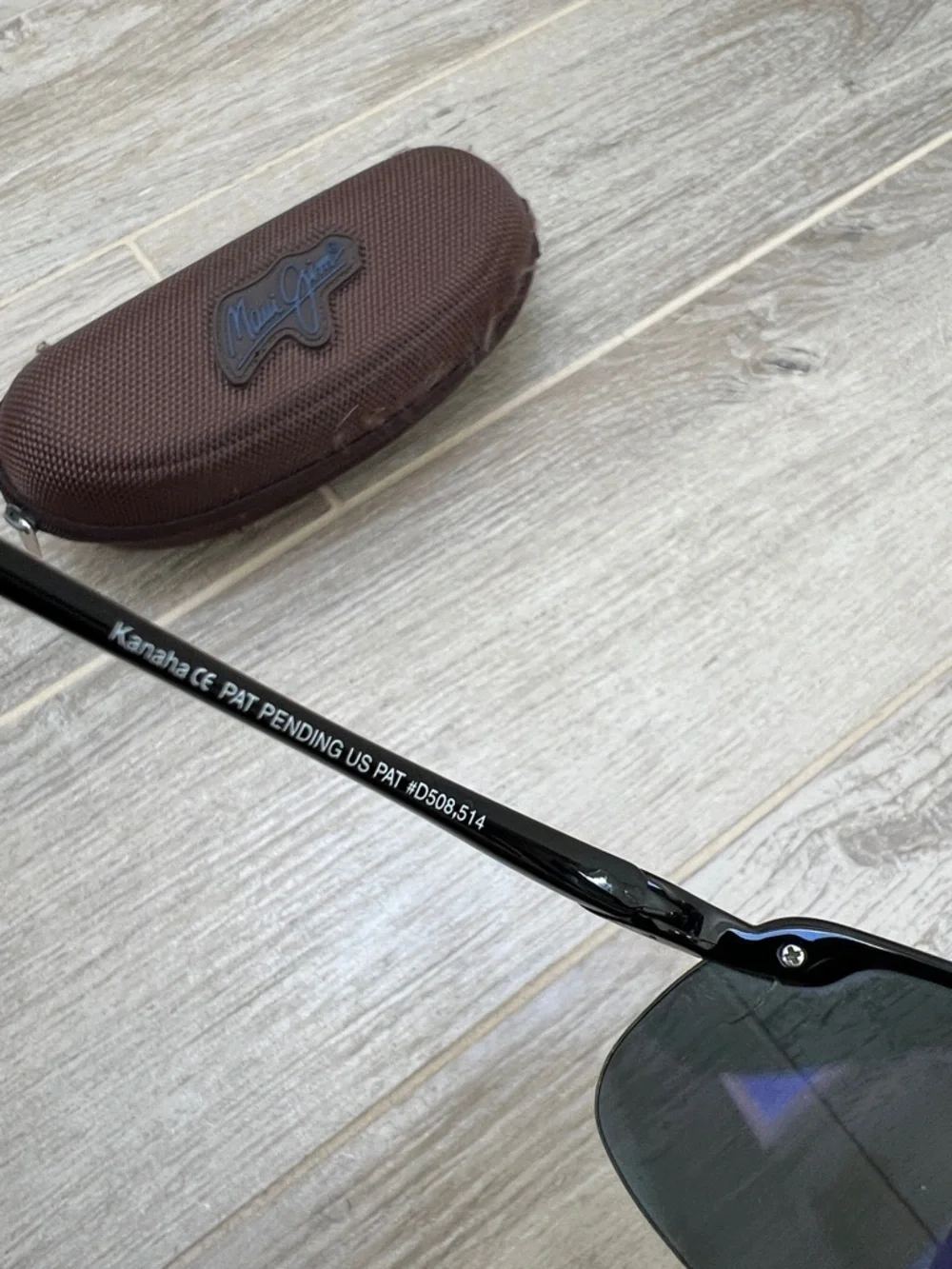 Maui Jim Sport Sunglasses with Brown Hard Case - Picture 6 of 8